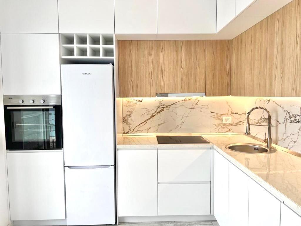 Durres Currila Modern Luxury Stunning Beach Views Exterior foto