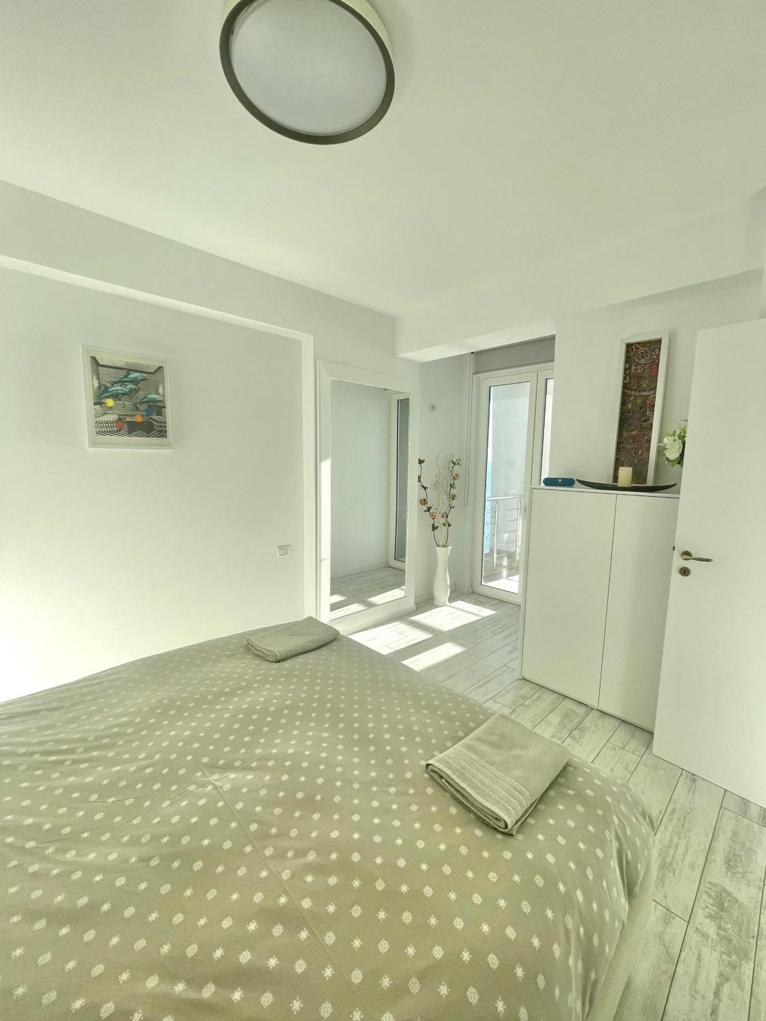 Durres Currila Modern Luxury Stunning Beach Views Exterior foto